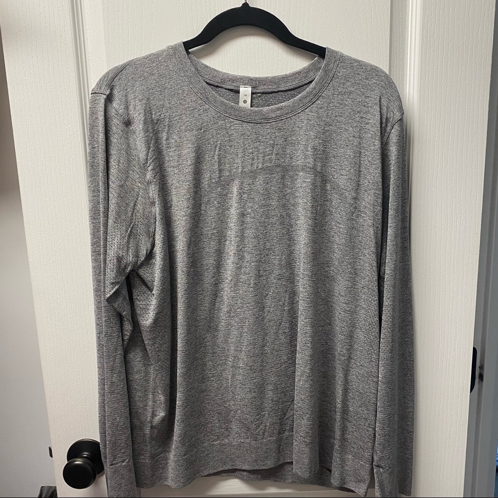 Lululemon long sleeve size 14